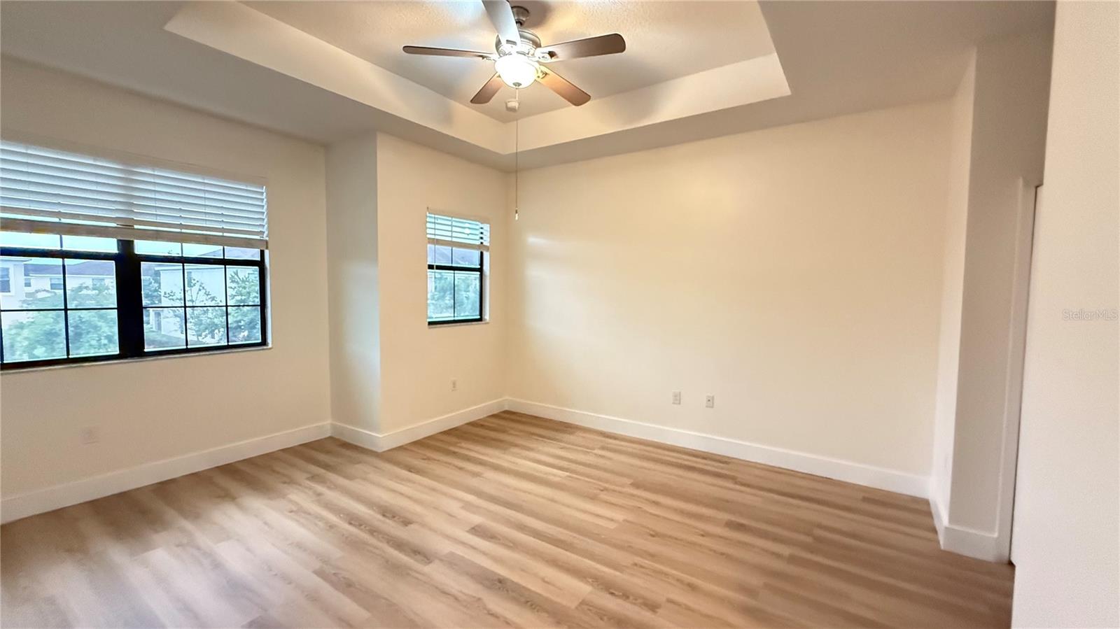 Image 10 of 24 For 1731 Portofino Meadows Boulevard