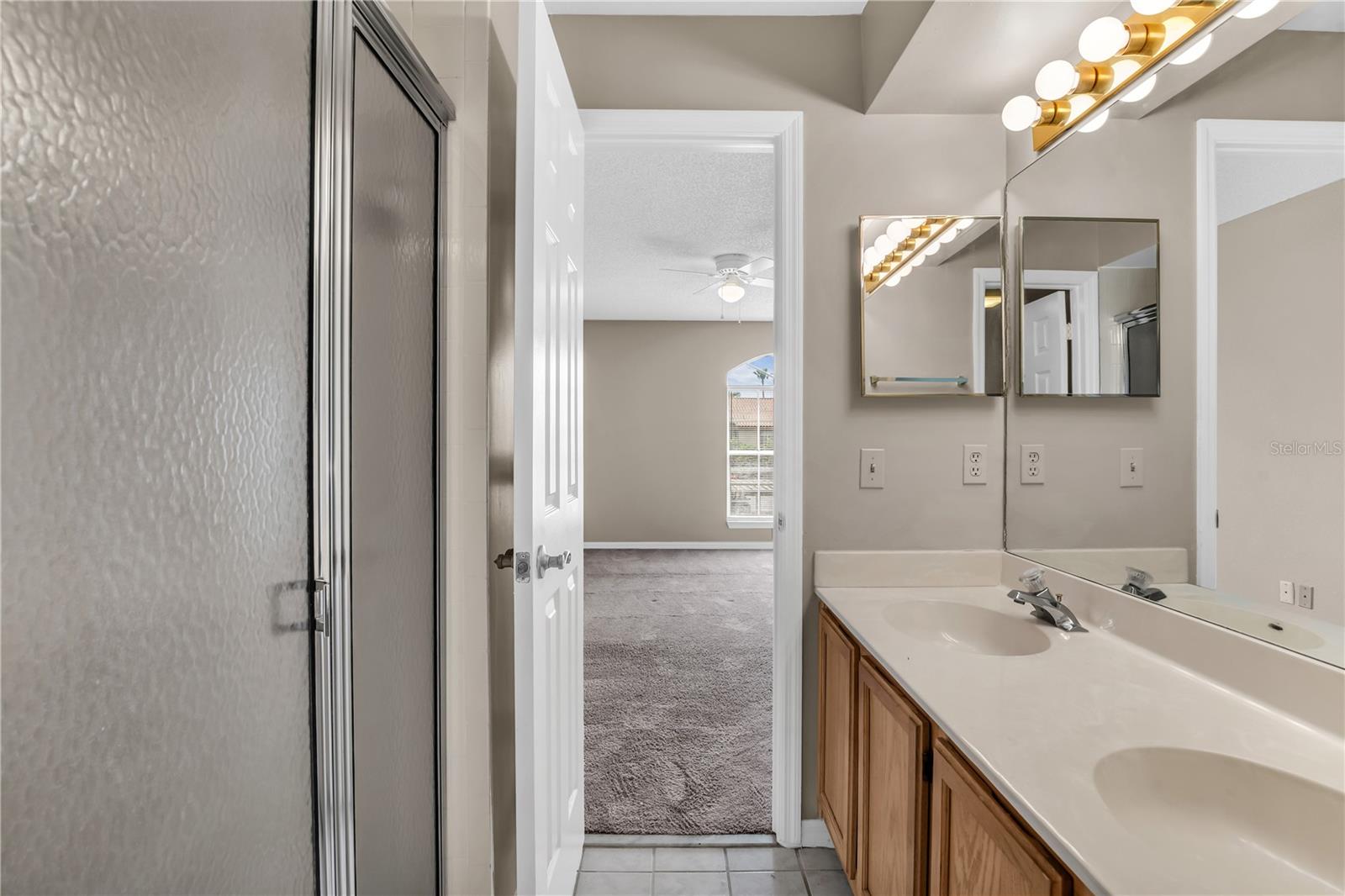 Image 23 of 36 For 4807 Normandy  202