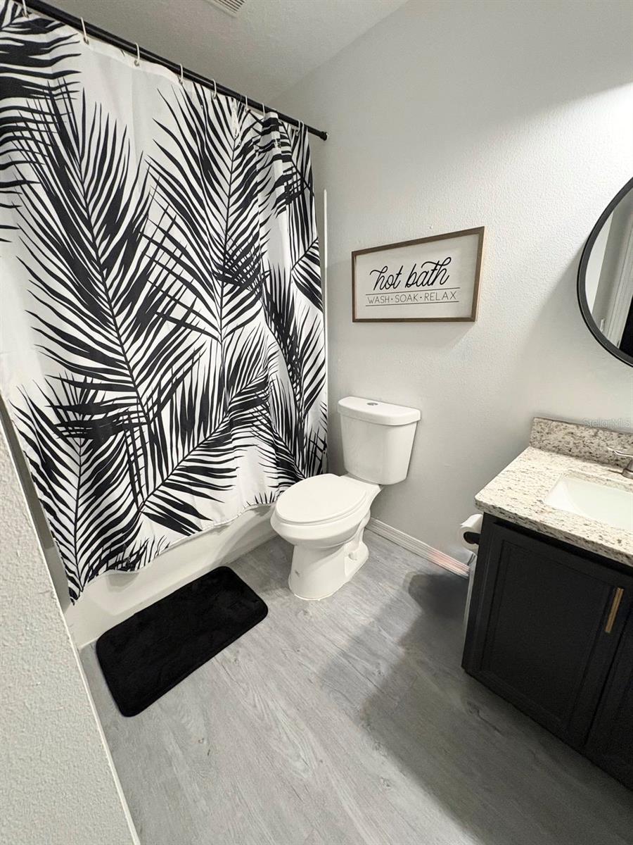 Image 18 of 25 For 5492 Paradise Cay Circle