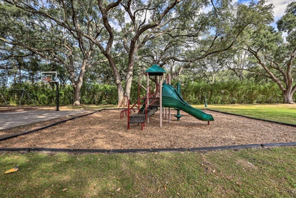 Image 21 of 25 For 5492 Paradise Cay Circle