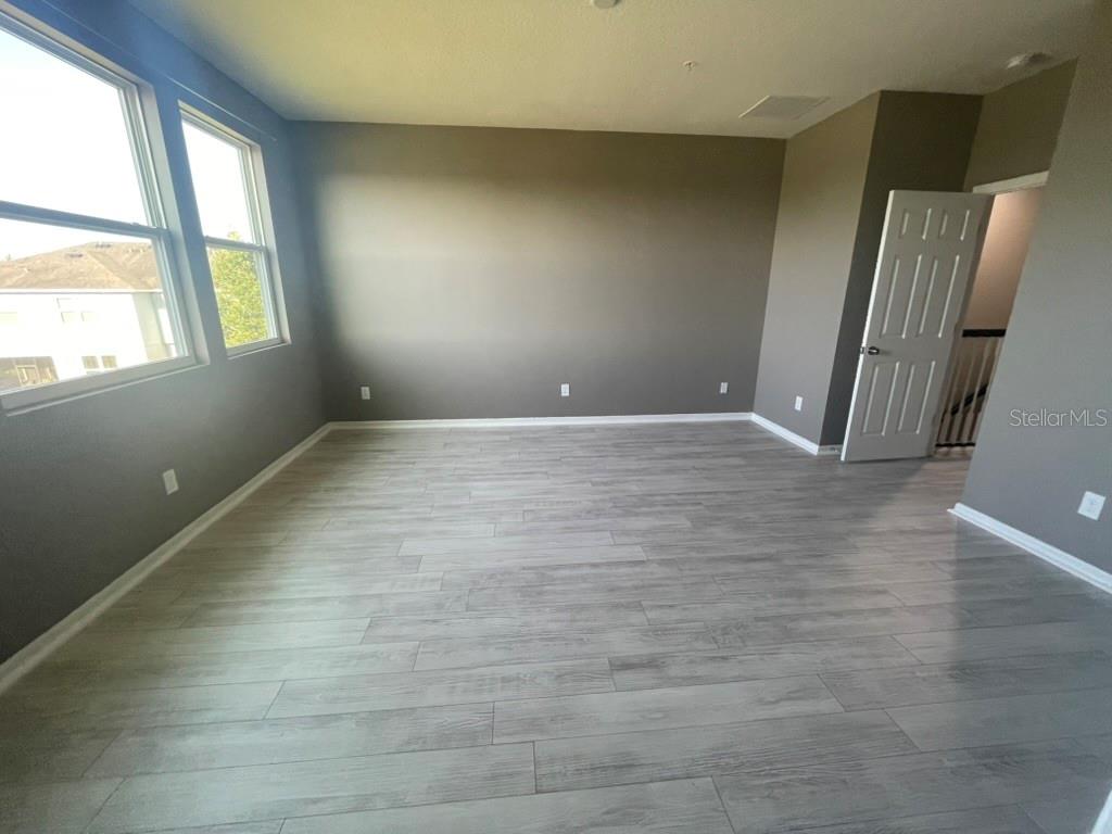 Image 10 of 34 For 15221 Sunrise Grove Court