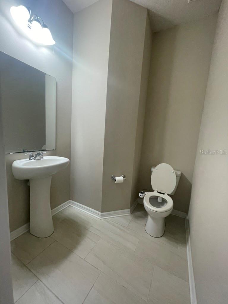 Image 14 of 34 For 15221 Sunrise Grove Court