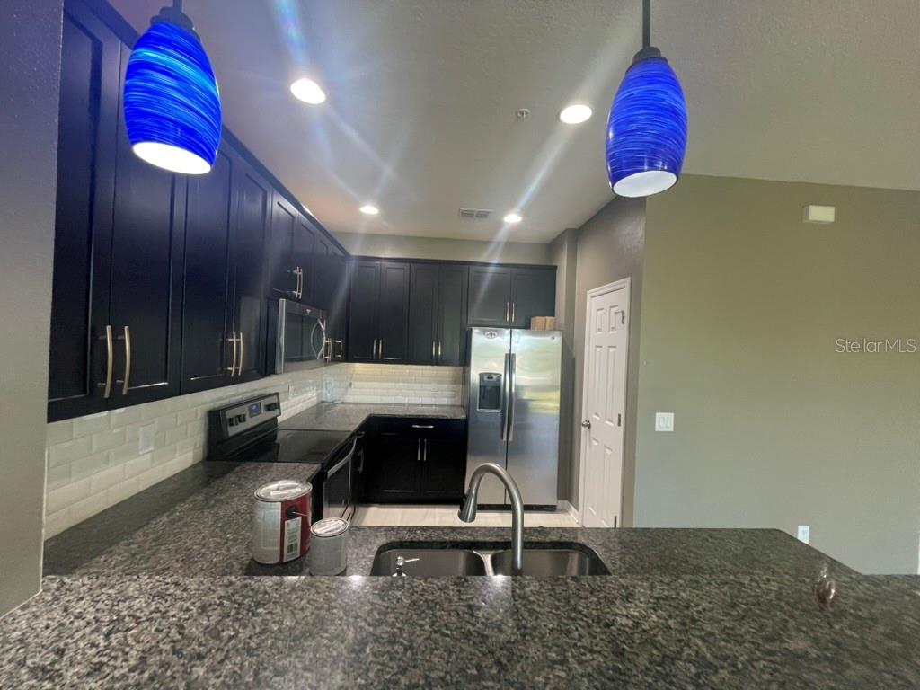 Image 5 of 34 For 15221 Sunrise Grove Court