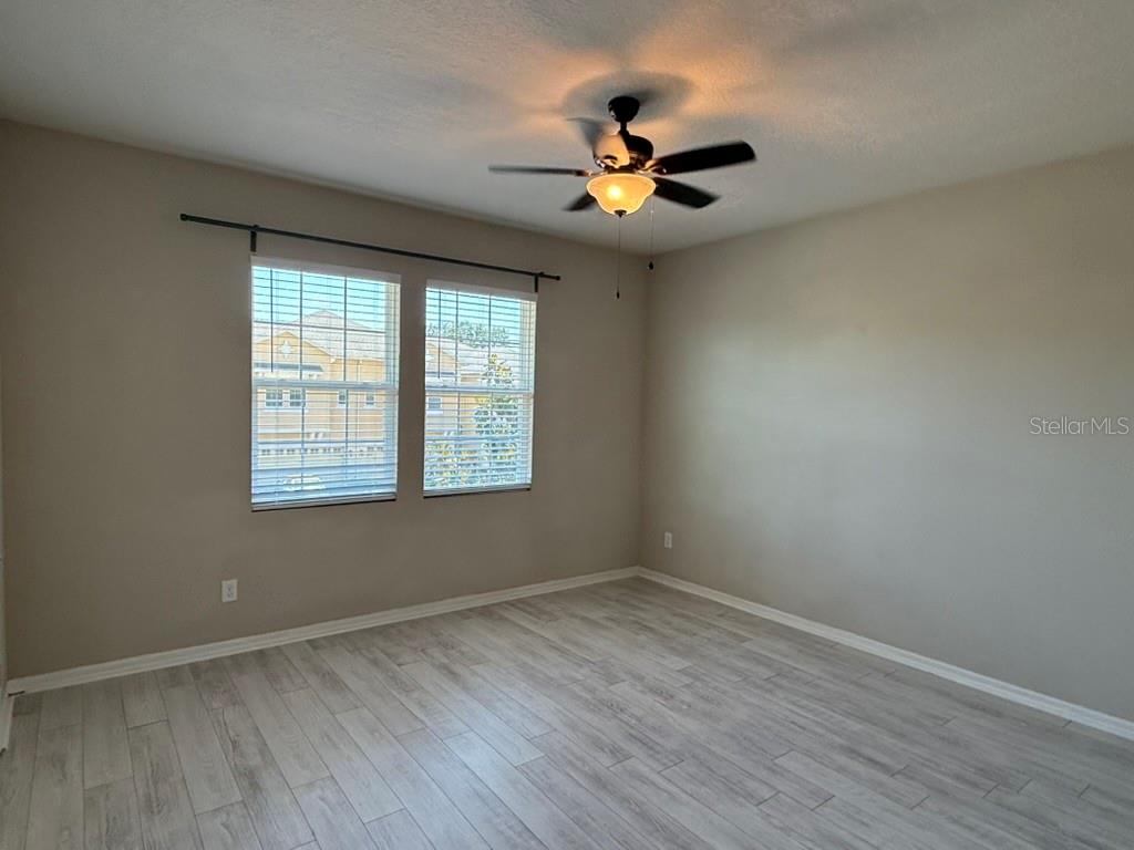 Image 7 of 34 For 15221 Sunrise Grove Court