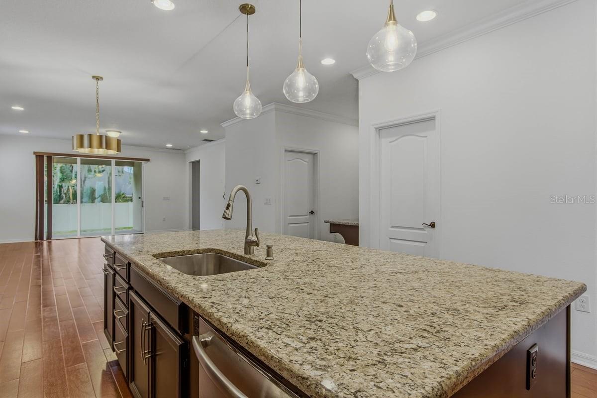 Image 10 of 40 For 2669 Peony Drive