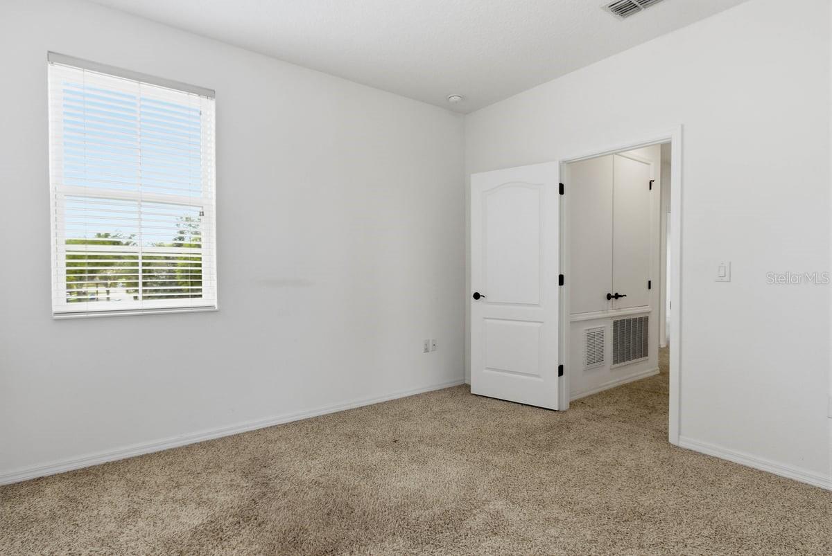 Image 33 of 40 For 2669 Peony Drive