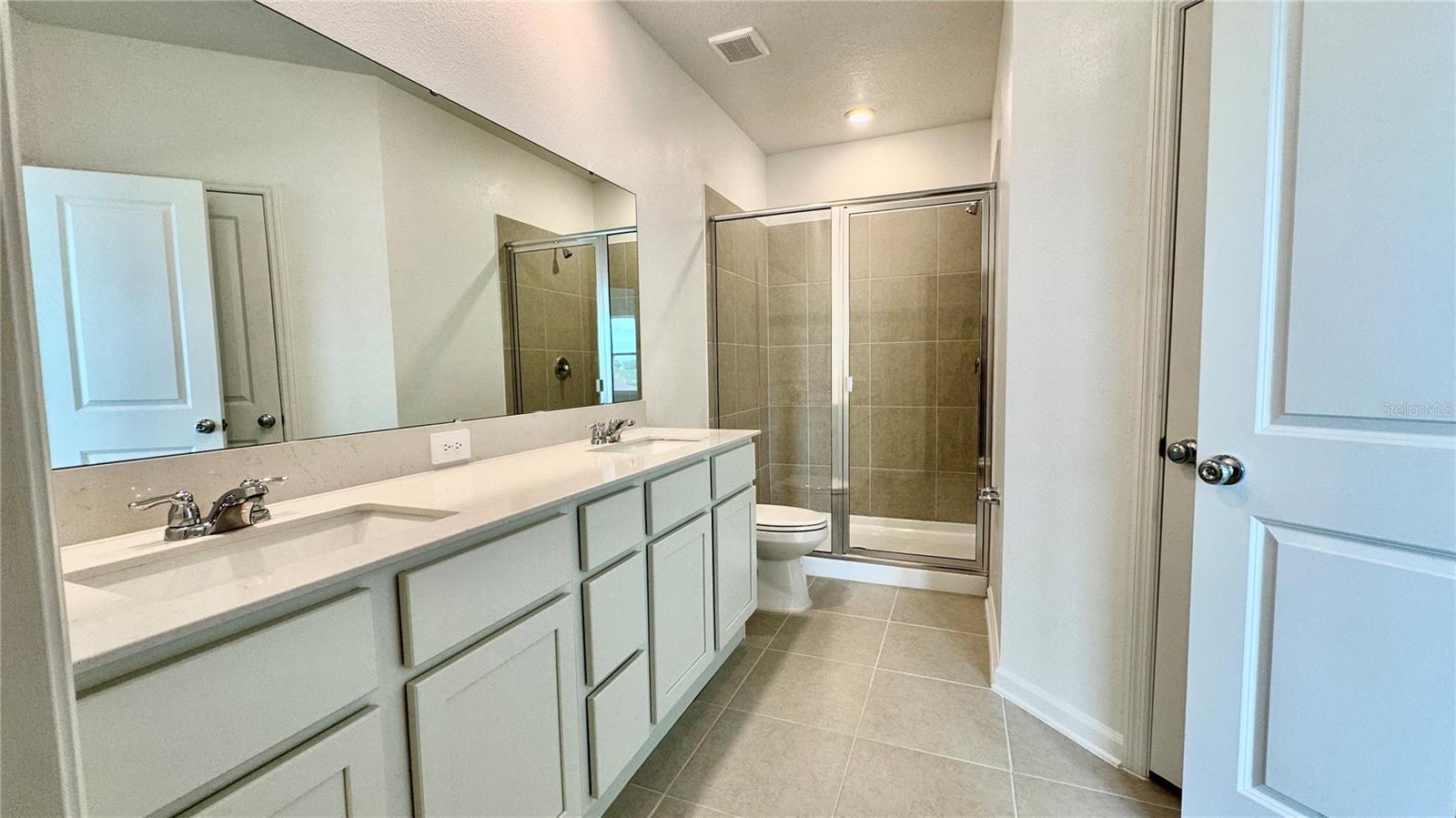 Image 11 of 28 For 325 Sol Vista Drive