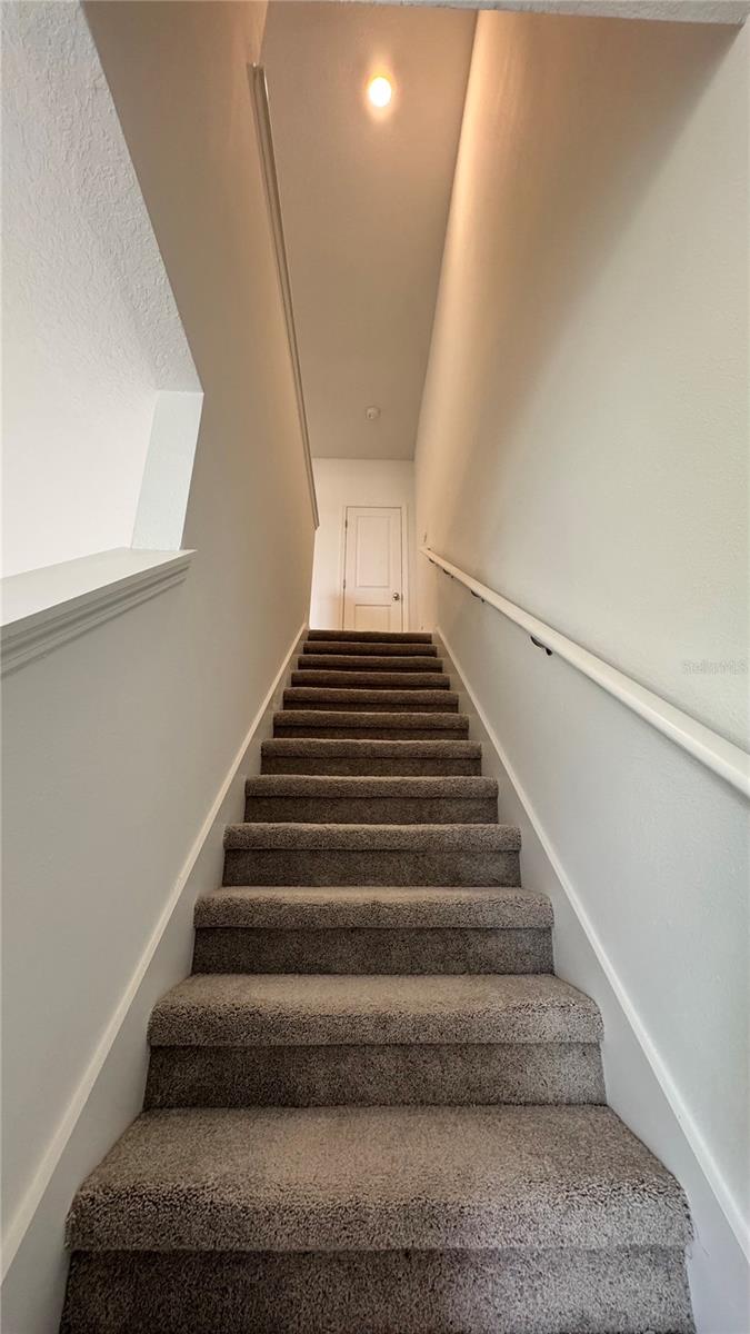 Image 15 of 28 For 325 Sol Vista Drive