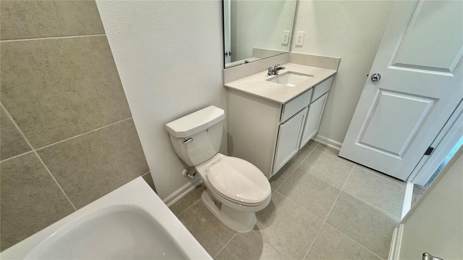 Image 21 of 28 For 325 Sol Vista Drive