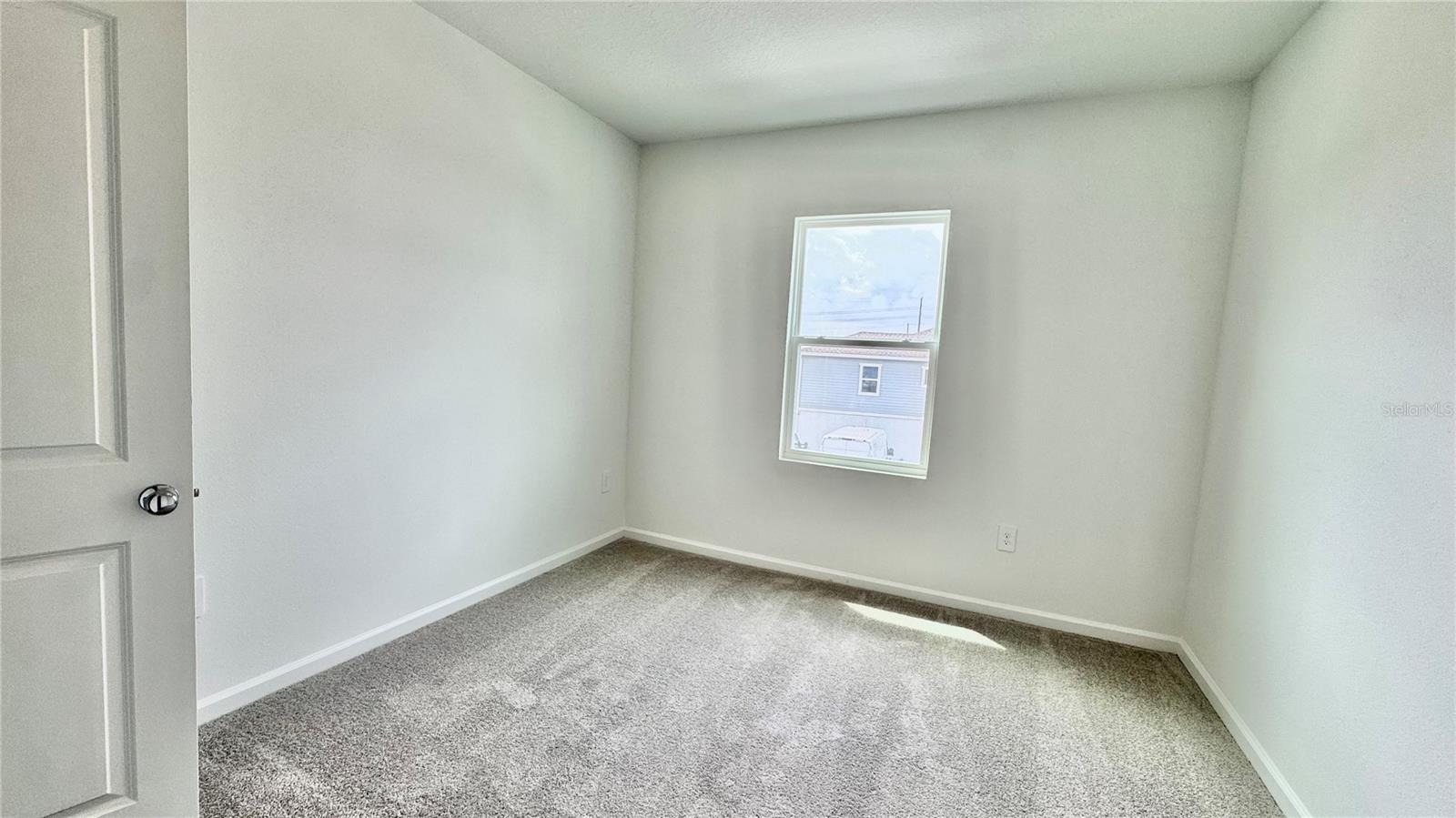 Image 23 of 28 For 325 Sol Vista Drive