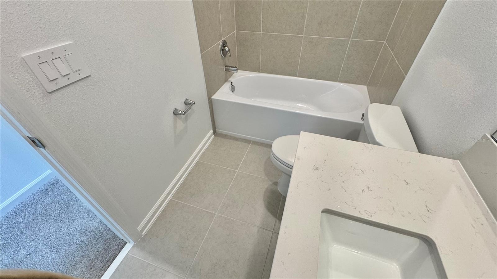 Image 26 of 28 For 325 Sol Vista Drive