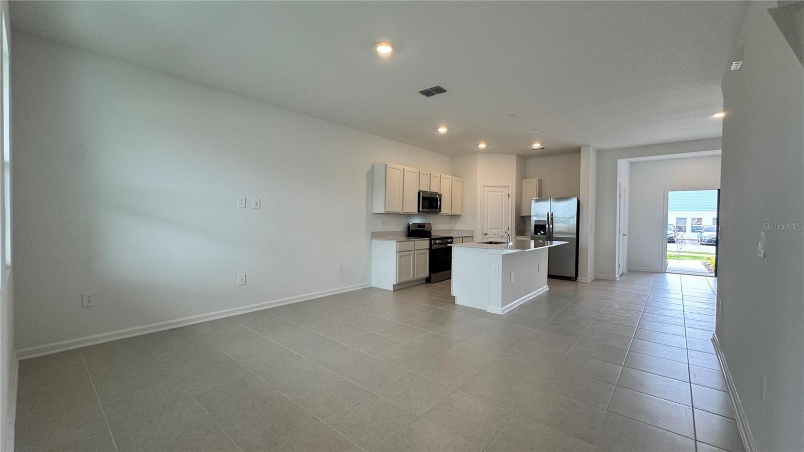 Image 5 of 28 For 325 Sol Vista Drive