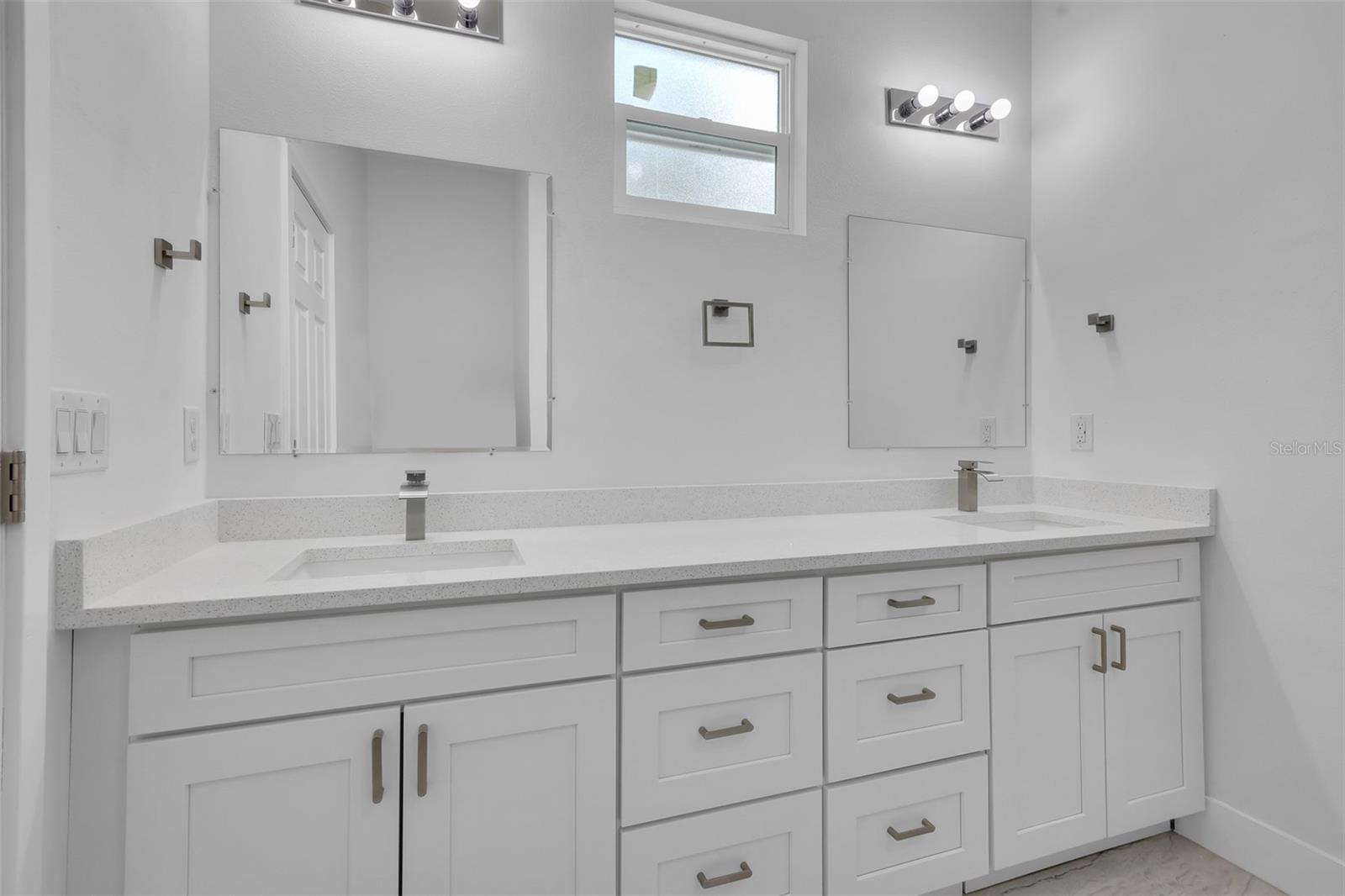 Image 6 of 7 For 1221 5th Street