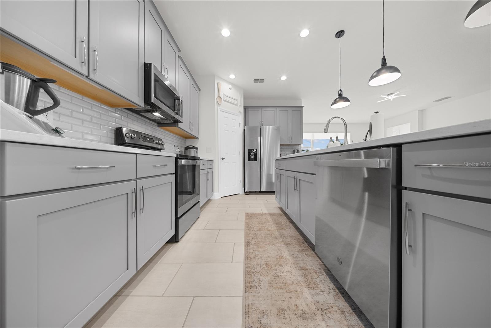 Image 28 of 80 For 14455 Crestavista Ave