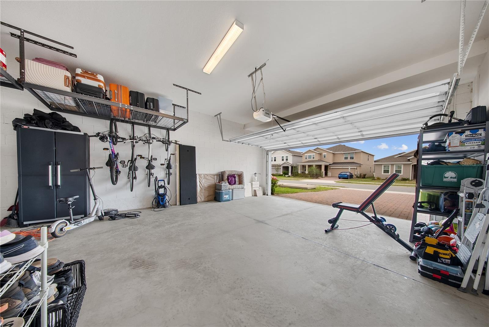 Image 41 of 80 For 14455 Crestavista Ave