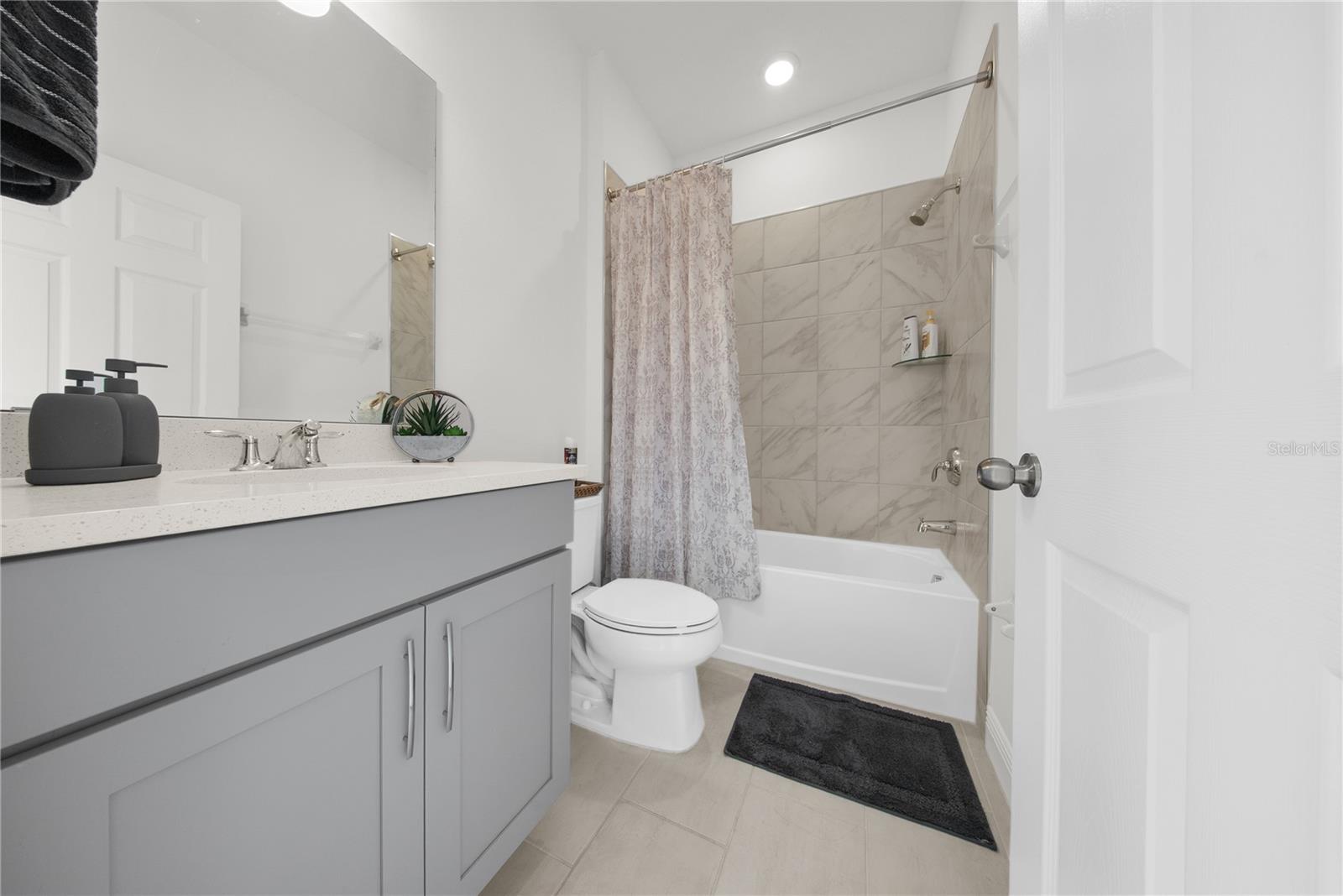 Image 42 of 80 For 14455 Crestavista Ave