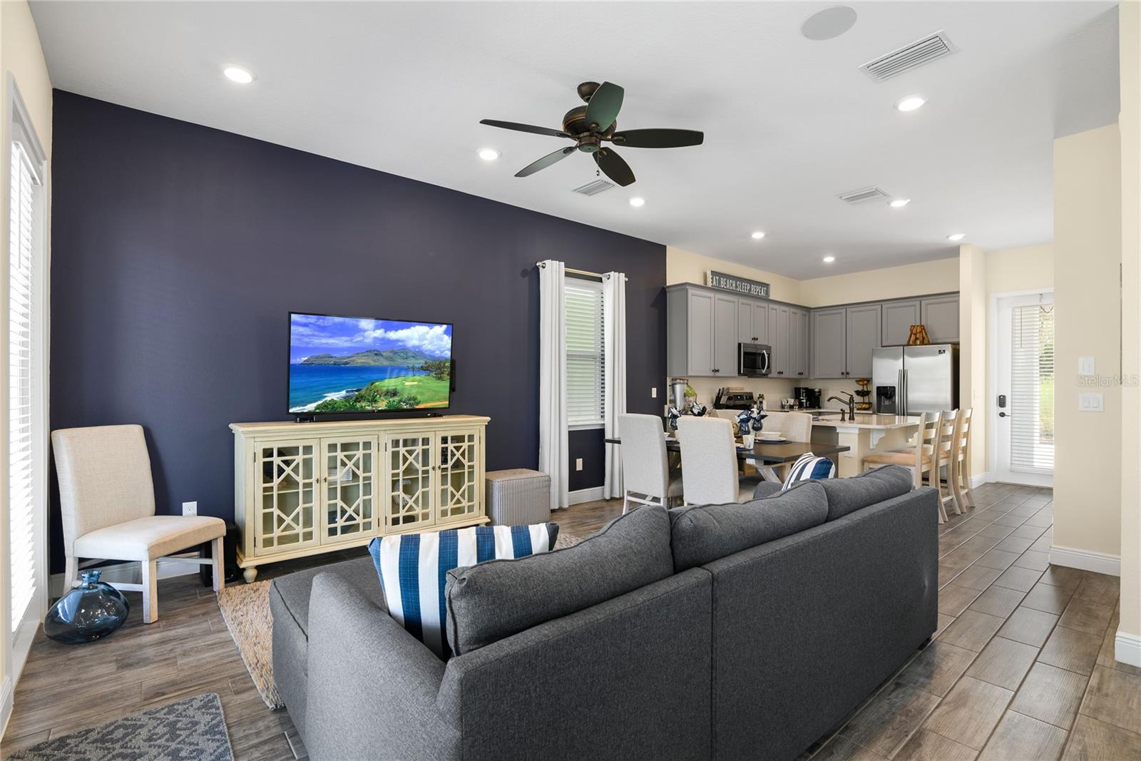 Image 18 of 77 For 8040 Lost Shaker Lane