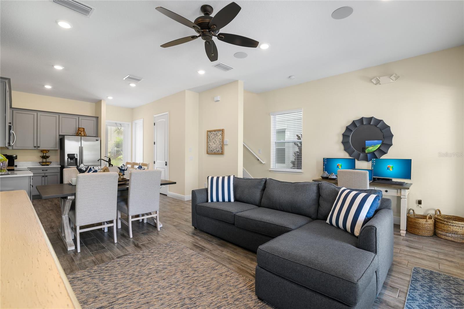 Image 19 of 77 For 8040 Lost Shaker Lane