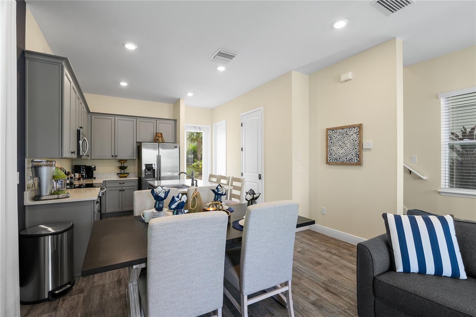 Image 22 of 77 For 8040 Lost Shaker Lane