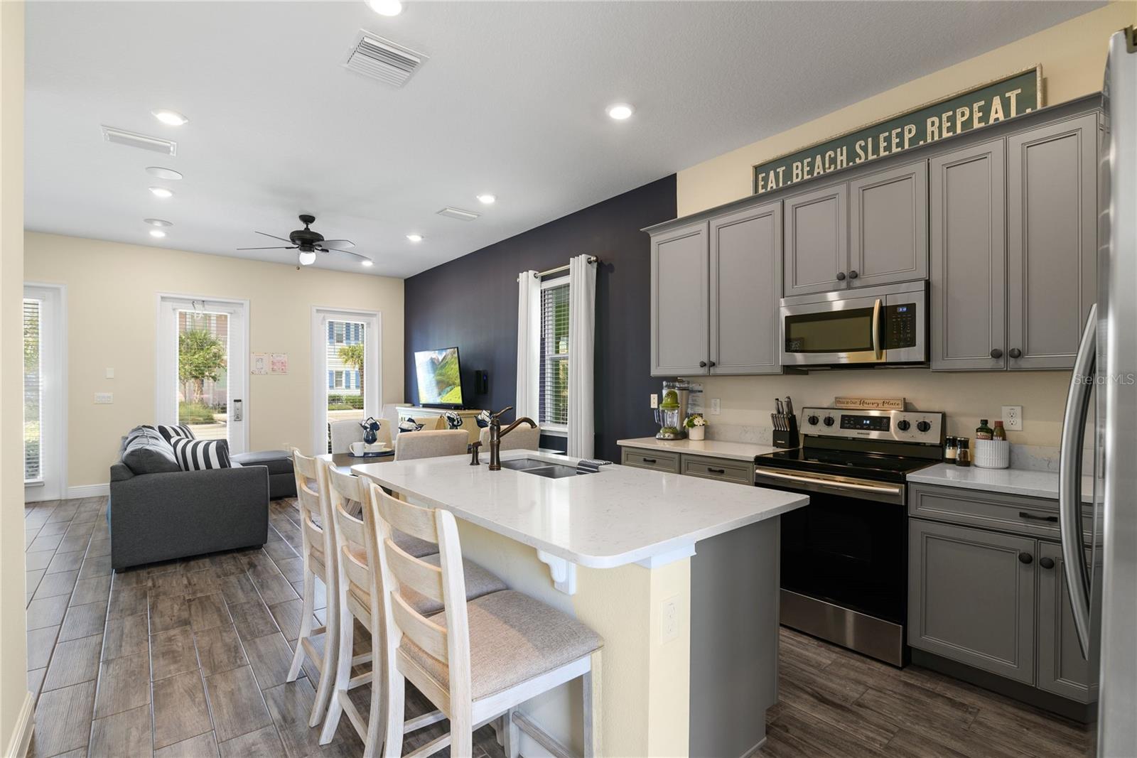 Image 24 of 77 For 8040 Lost Shaker Lane