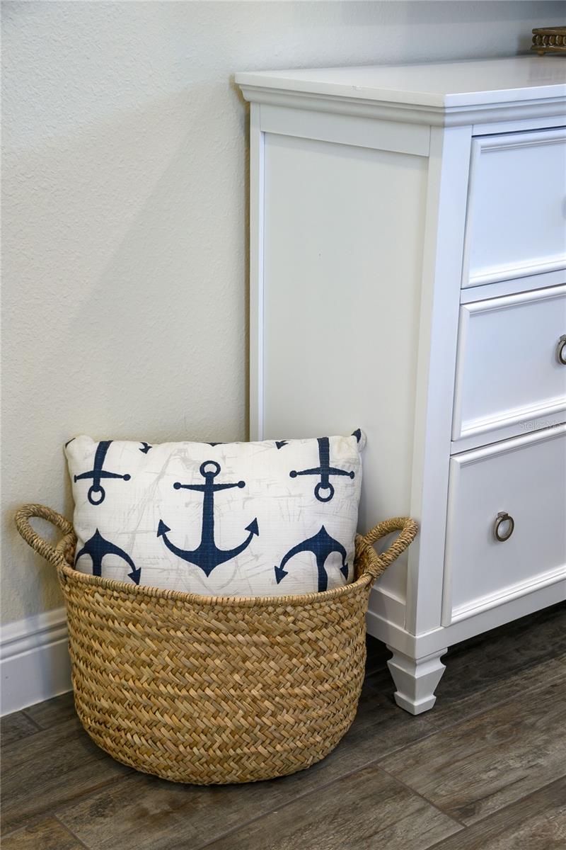 Image 31 of 77 For 8040 Lost Shaker Lane