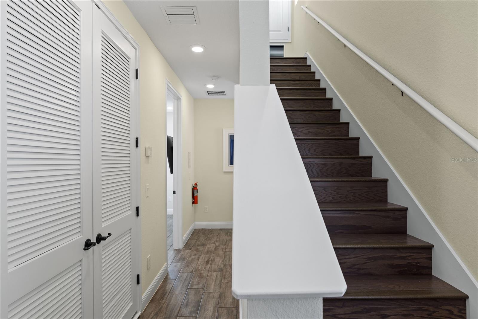 Image 56 of 77 For 8040 Lost Shaker Lane