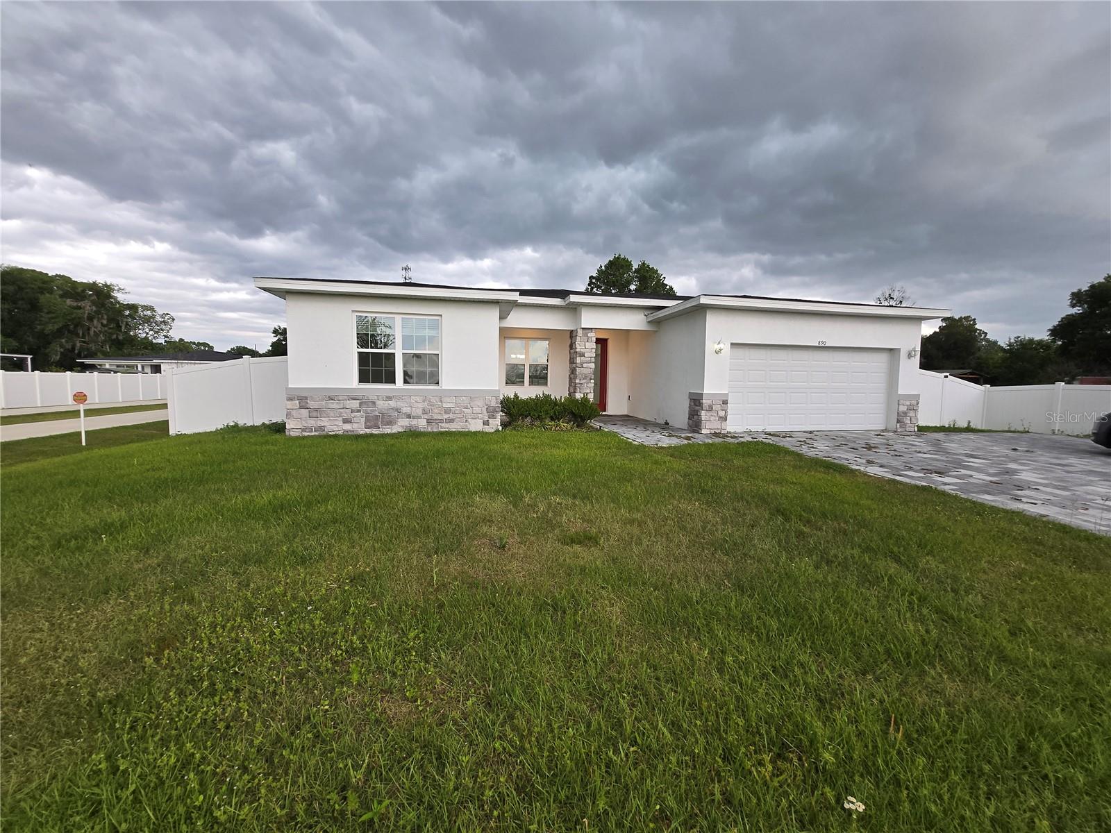 Image 2 of 45 For 890 19th Street