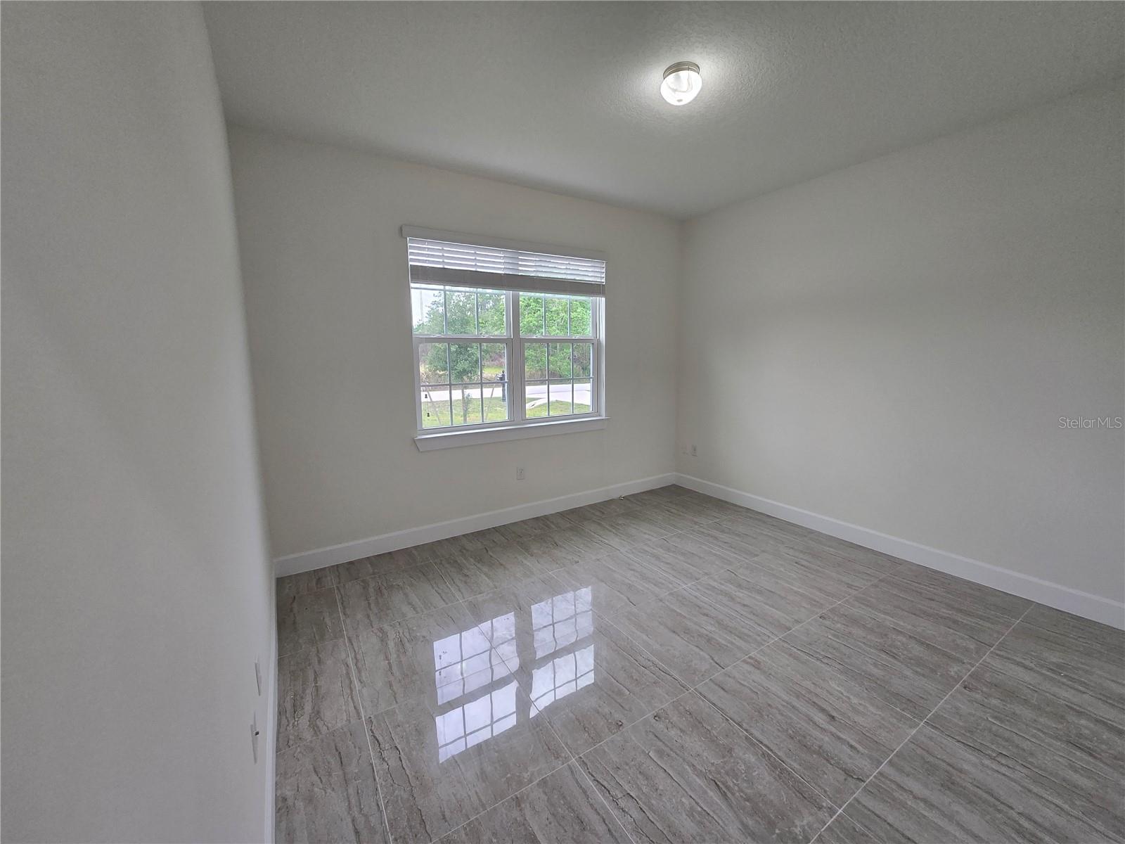Image 31 of 45 For 890 19th Street