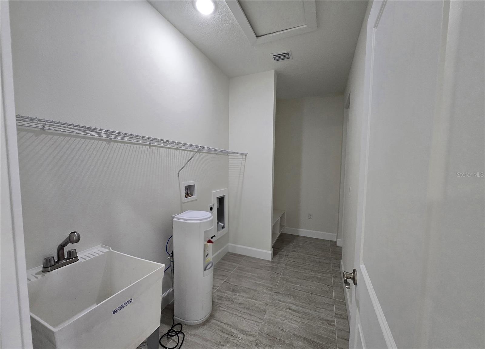 Image 39 of 45 For 890 19th Street