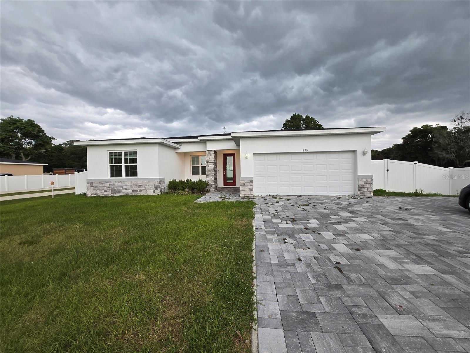 Image 4 of 45 For 890 19th Street