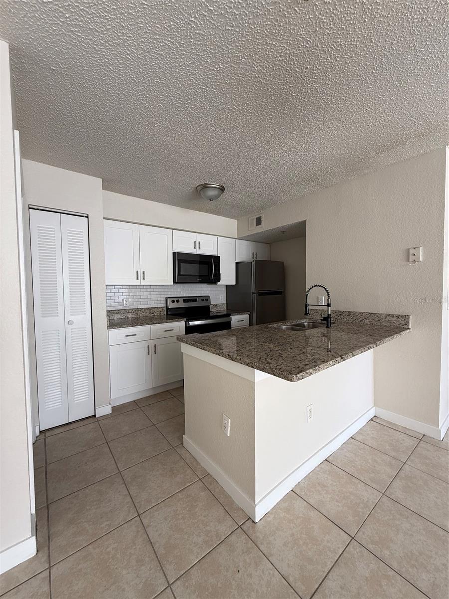 Image 12 of 58 For 2201 Key West Court 314