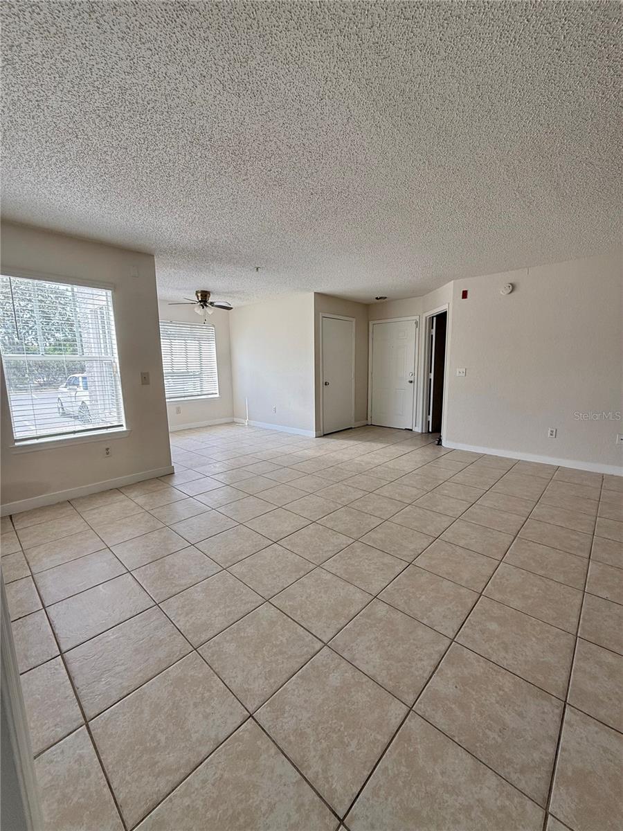 Image 21 of 58 For 2201 Key West Court 314