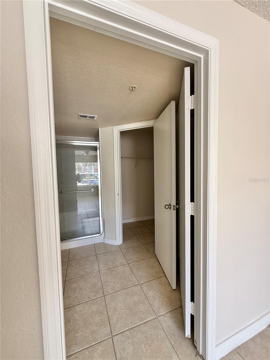 Image 41 of 58 For 2201 Key West Court 314