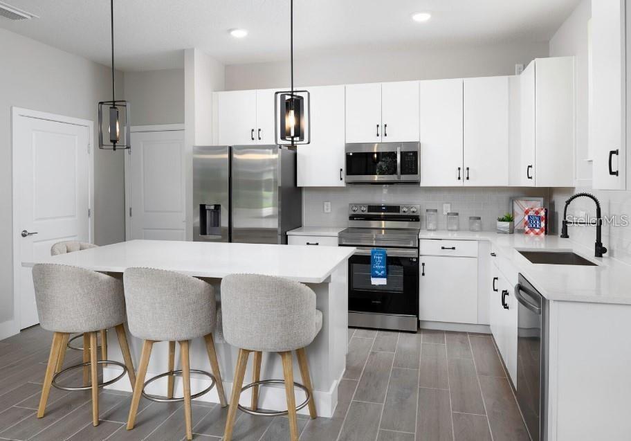 Image 3 of 14 For 2105 Broome Street