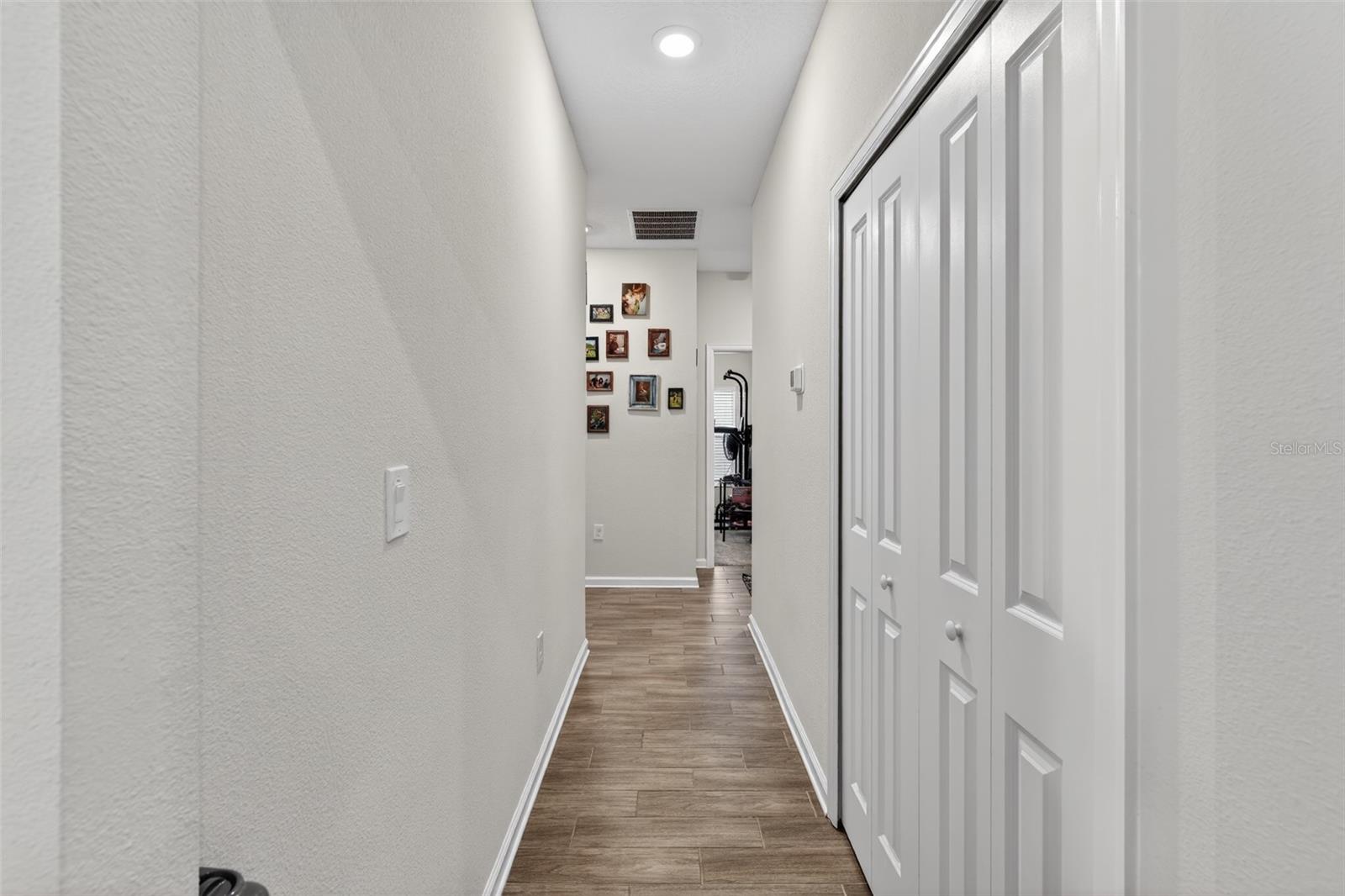 Image 33 of 41 For 4221 Holstein Street