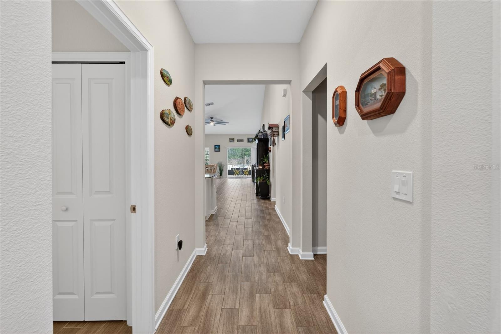 Image 8 of 41 For 4221 Holstein Street