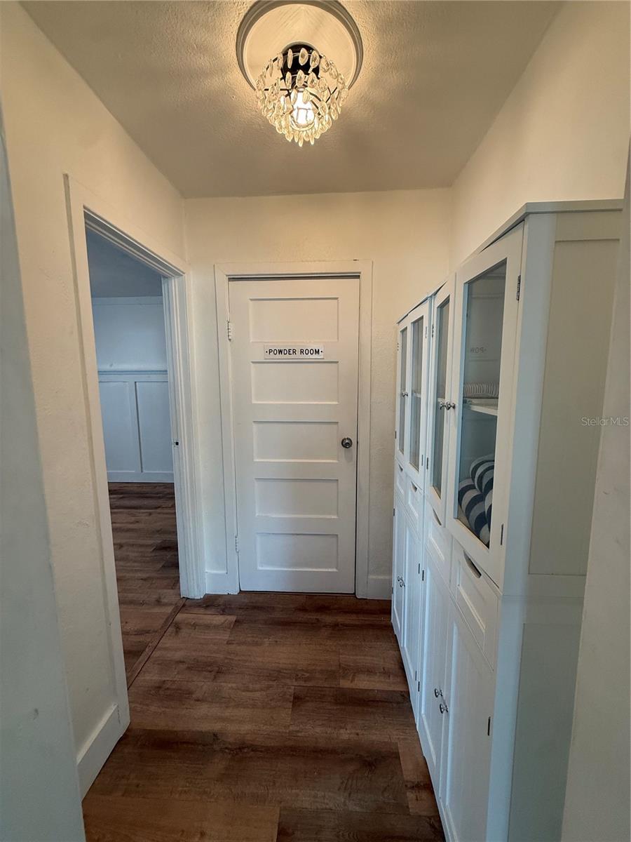 Image 12 of 32 For 425 Massachusetts Avenue