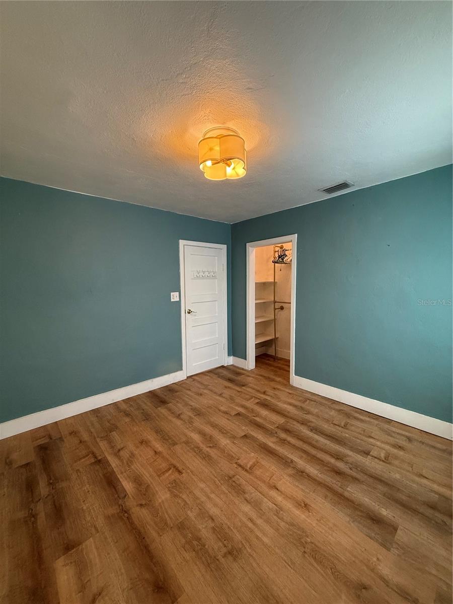 Image 15 of 32 For 425 Massachusetts Avenue