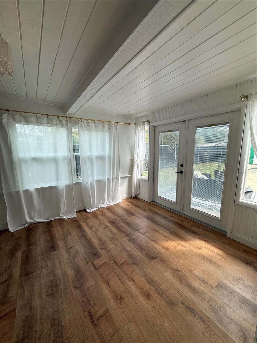 Image 22 of 32 For 425 Massachusetts Avenue