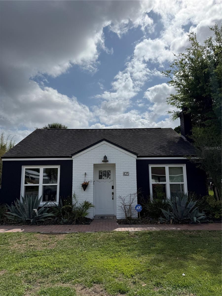 Image 5 of 32 For 425 Massachusetts Avenue