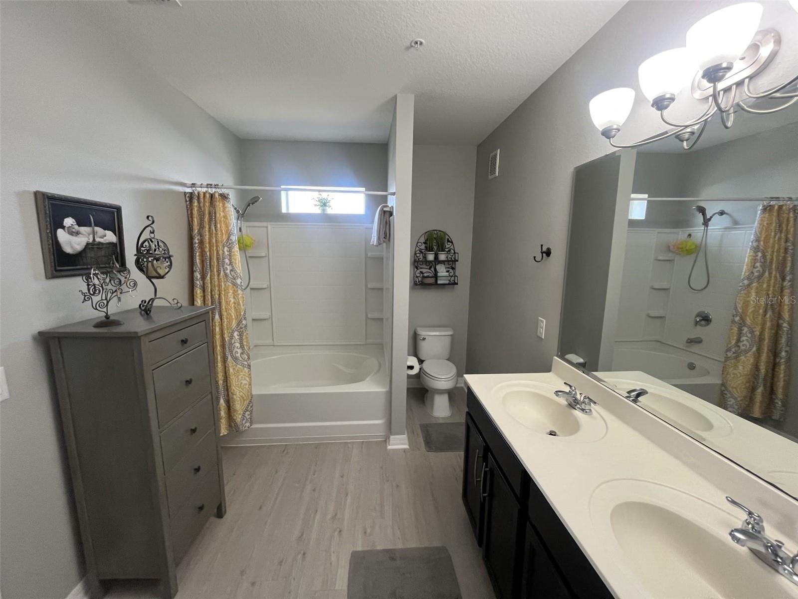 Image 13 of 26 For 6536 Goldenrod Road 67c