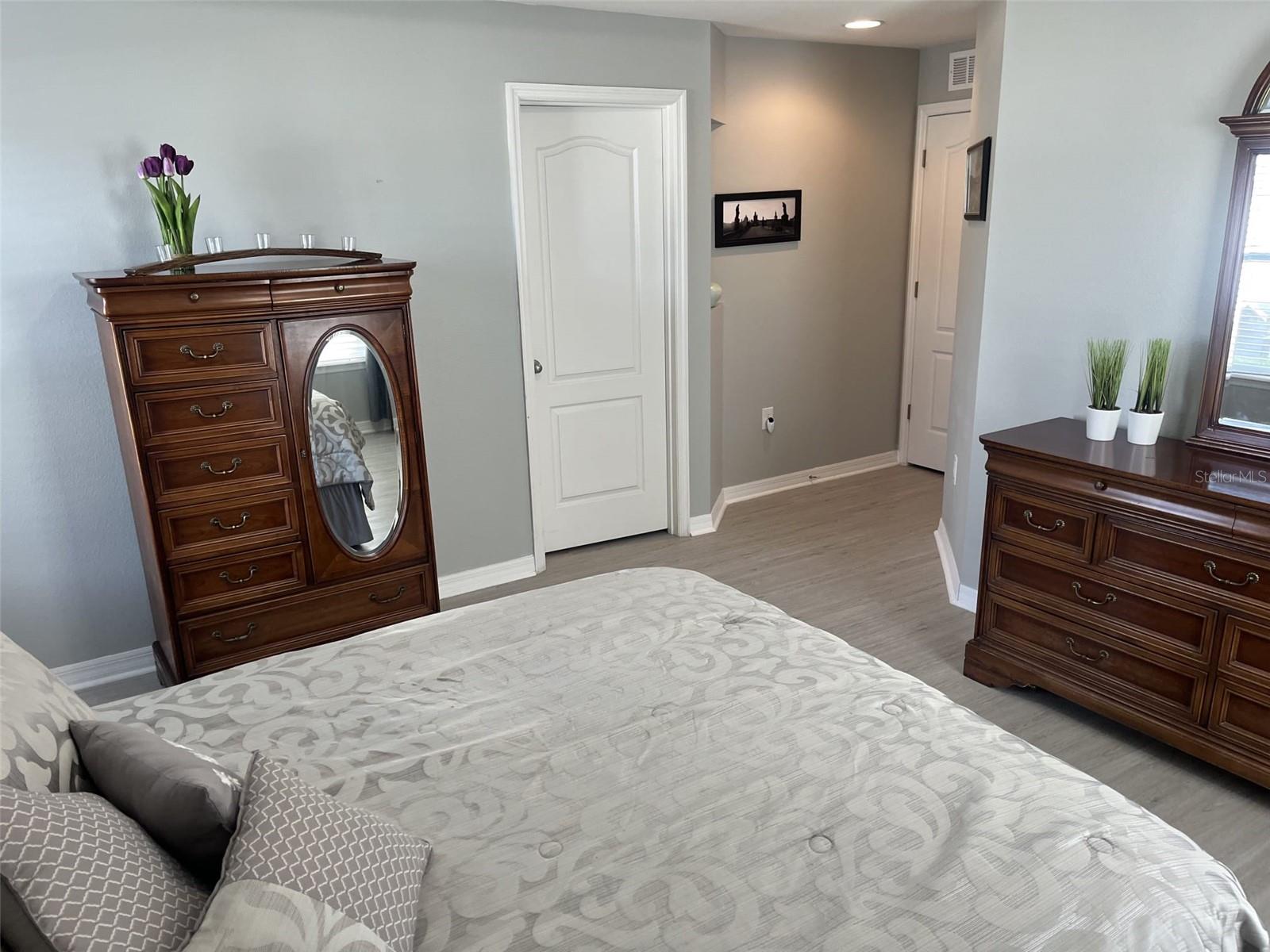 Image 16 of 26 For 6536 Goldenrod Road 67c