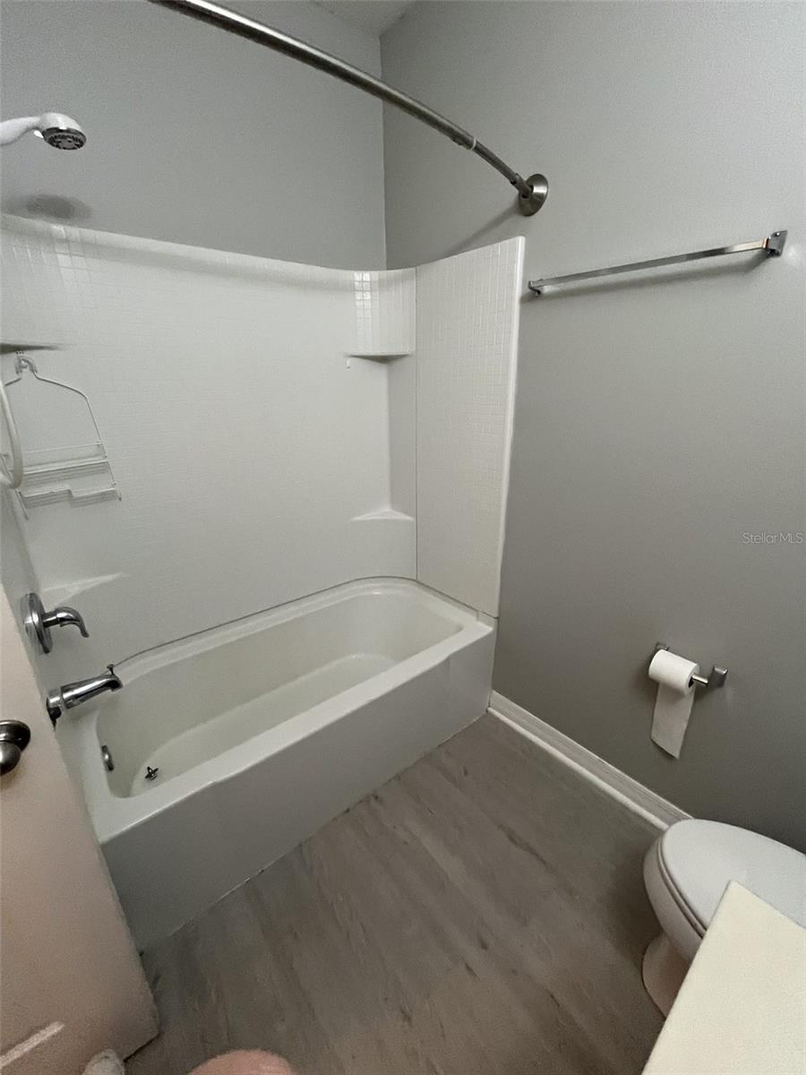 Image 17 of 26 For 6536 Goldenrod Road 67c