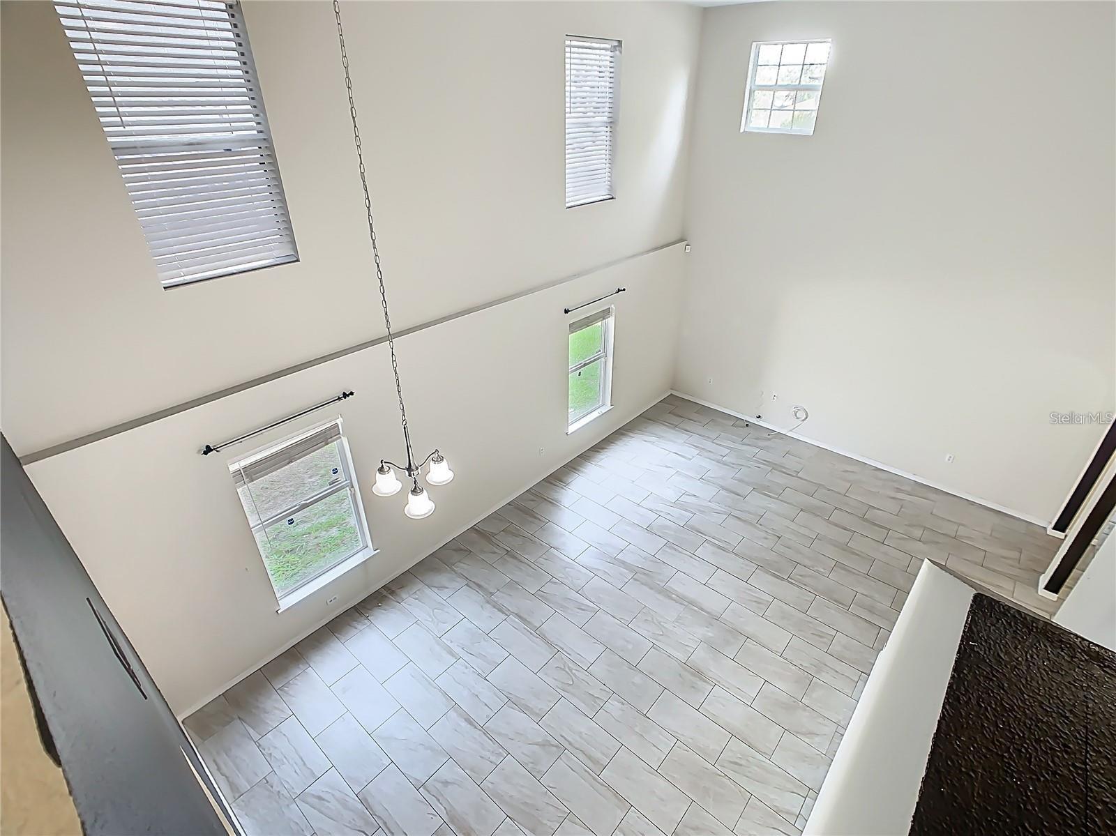 Image 17 of 36 For 3952 Warbler Drive