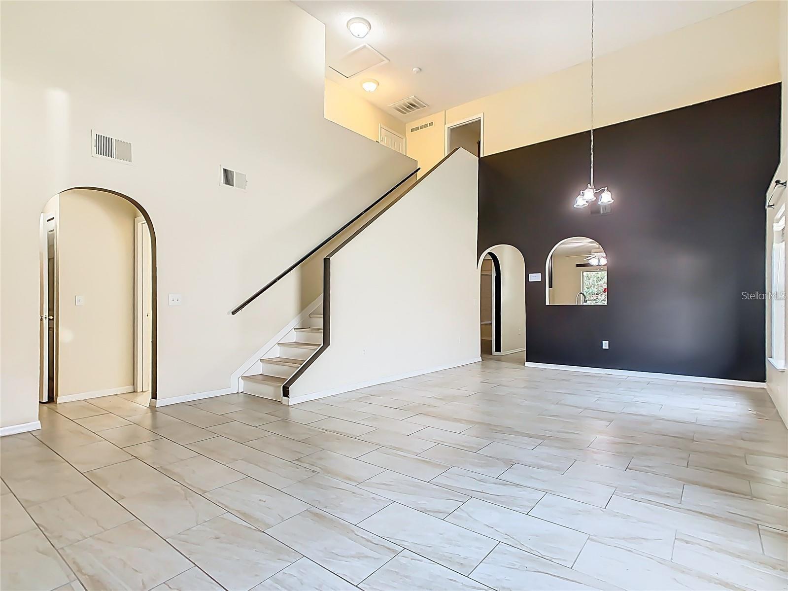 Image 5 of 36 For 3952 Warbler Drive