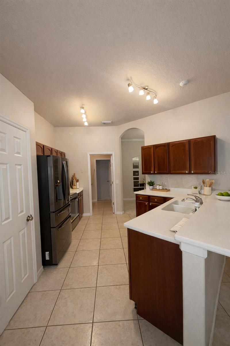 Image 13 of 17 For 6002 Renaissance Court