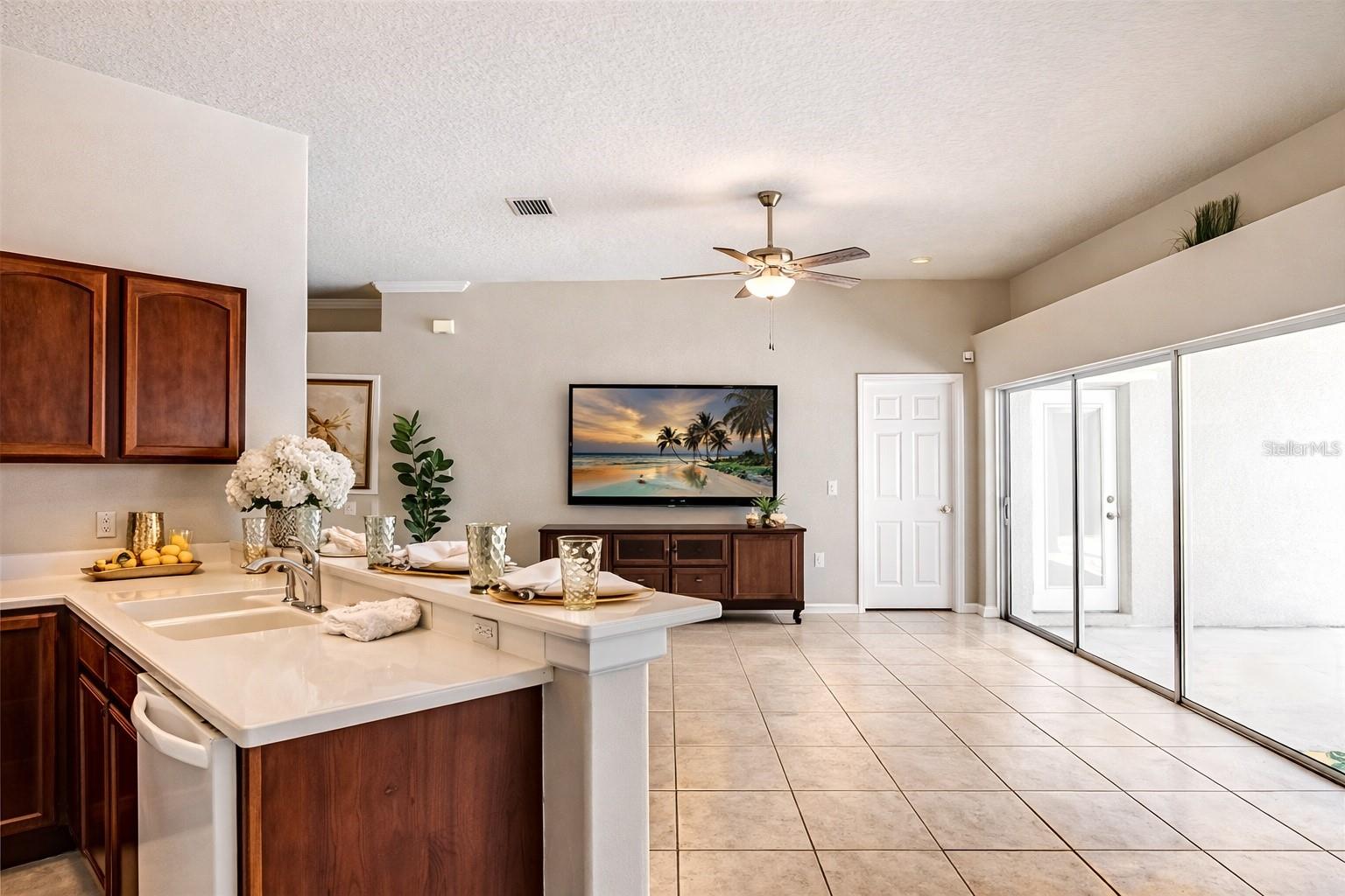 Image 9 of 17 For 6002 Renaissance Court