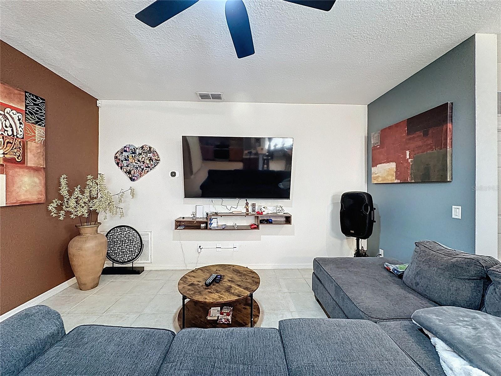 Image 11 of 93 For 344 Orange Cosmos Boulevard