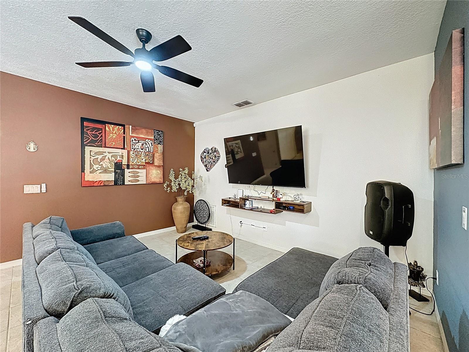 Image 12 of 93 For 344 Orange Cosmos Boulevard