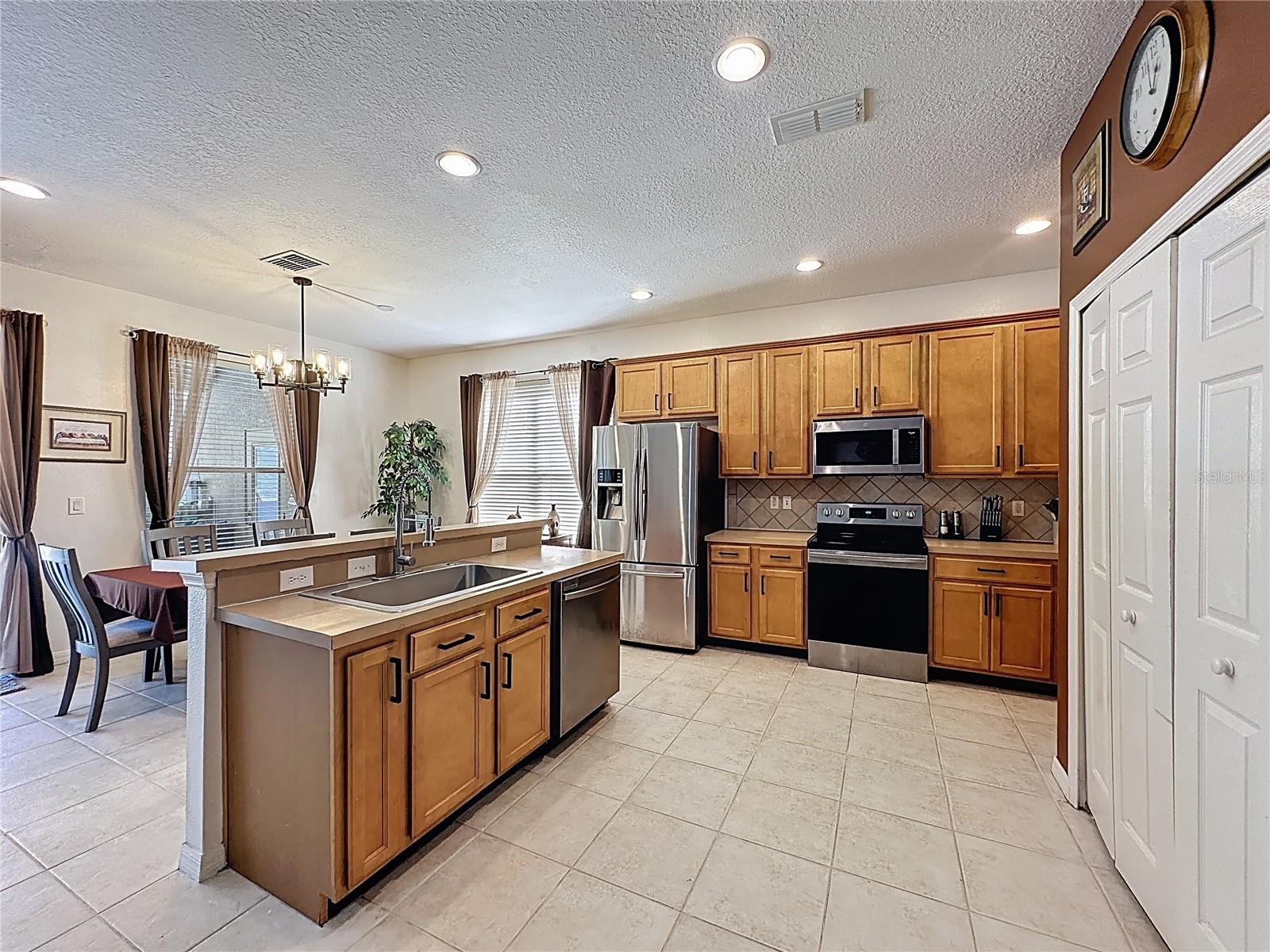 Image 14 of 93 For 344 Orange Cosmos Boulevard